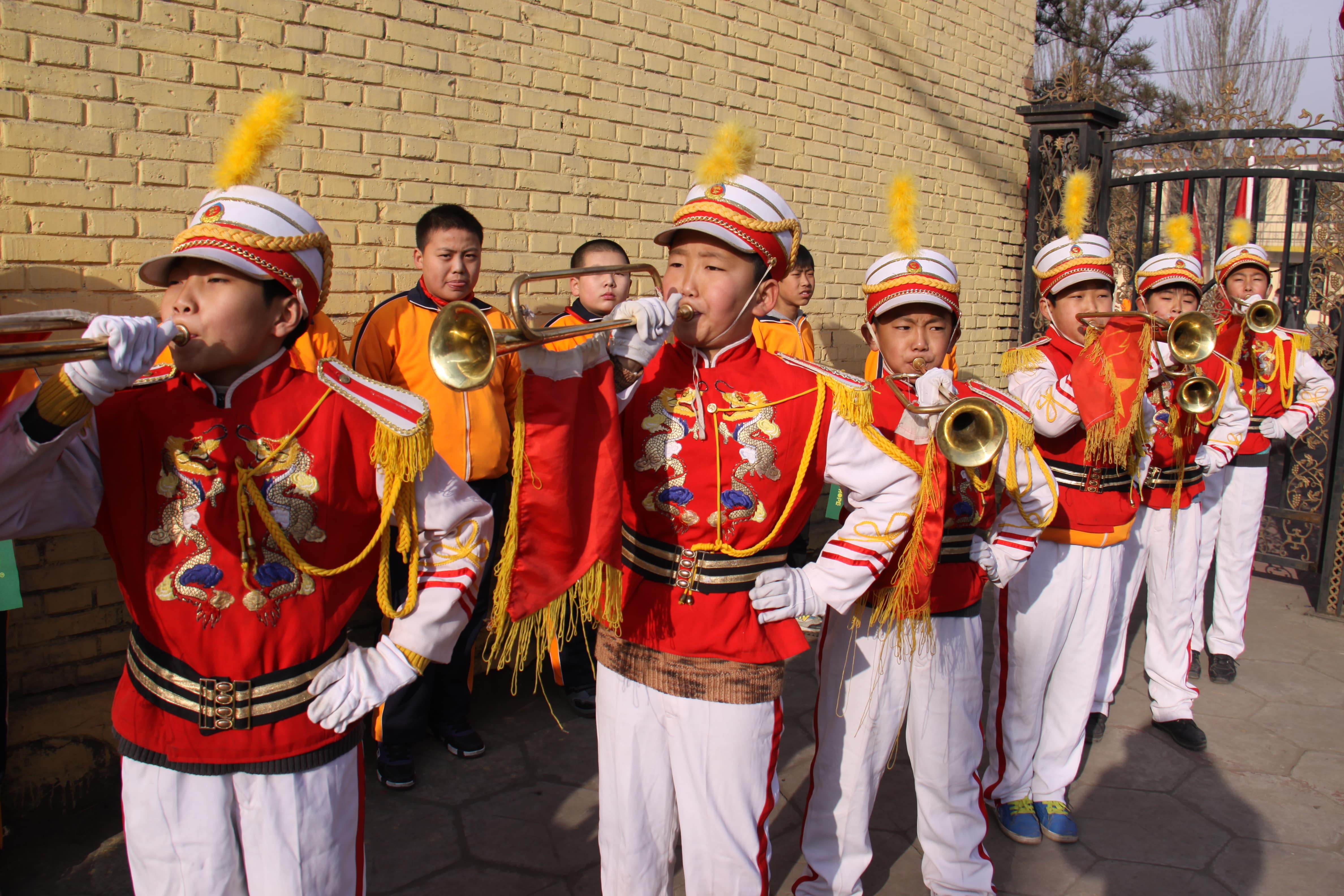 第22所 包头市西北门壹贰博网页版董丽萍小学 第22所 包头市西北门壹贰博网页版董丽萍小学