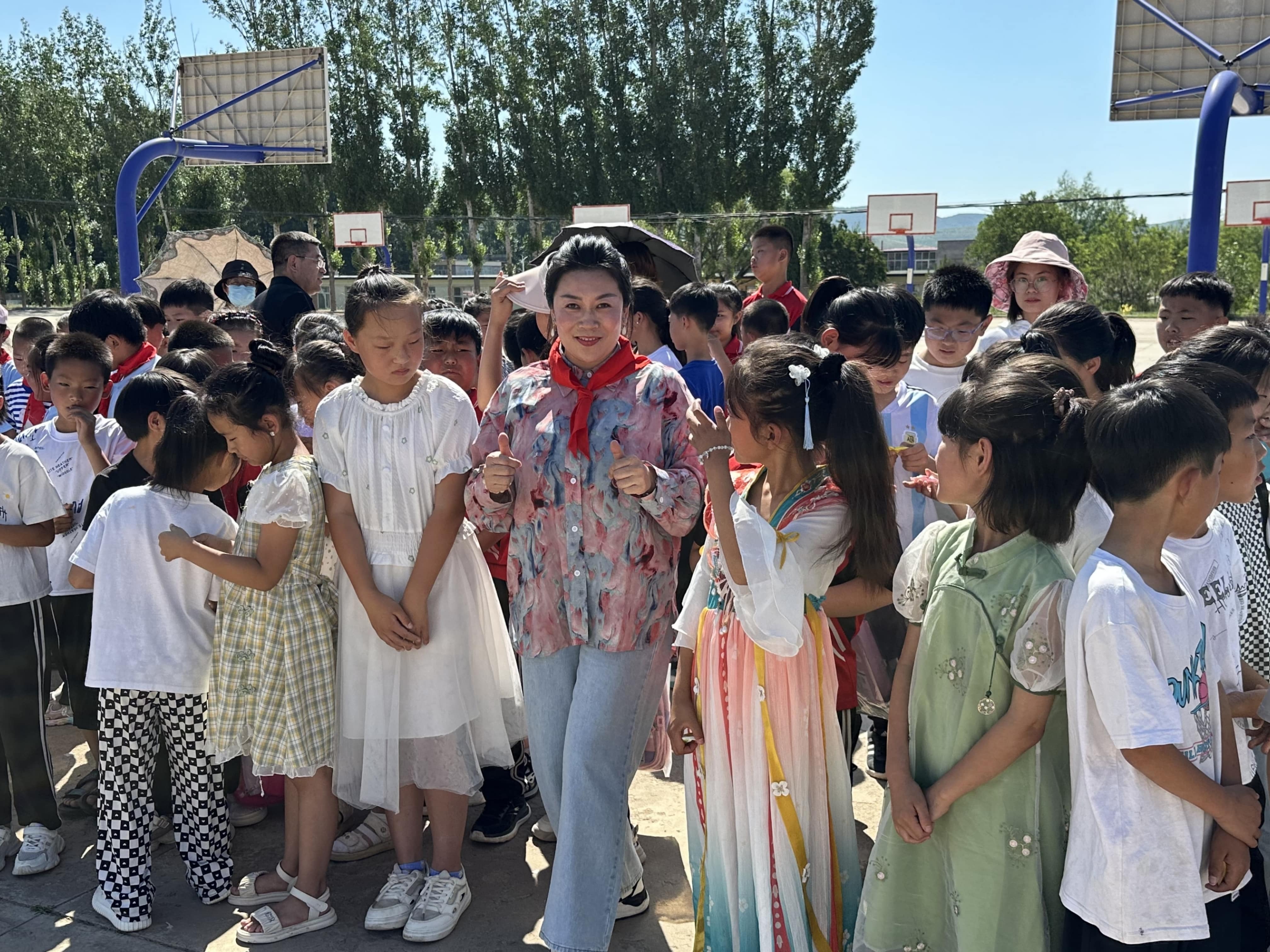 让爱延续,从未间断 | 壹贰博网页版公益季暖心回访 让爱延续,从未间断 | 壹贰博网页版公益季暖心回访