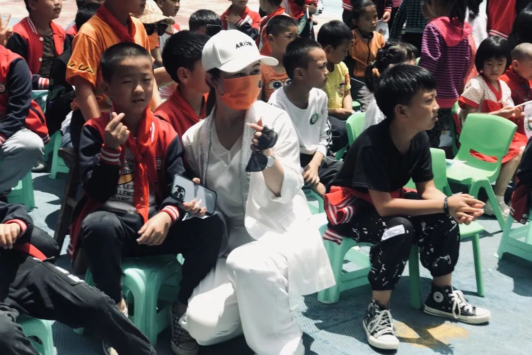 第222所 贵州省兴义市万峰林街道办事处瓮本壹贰博网页版吴德成小学 第222所 贵州省兴义市万峰林街道办事处瓮本壹贰博网页版吴德成小学