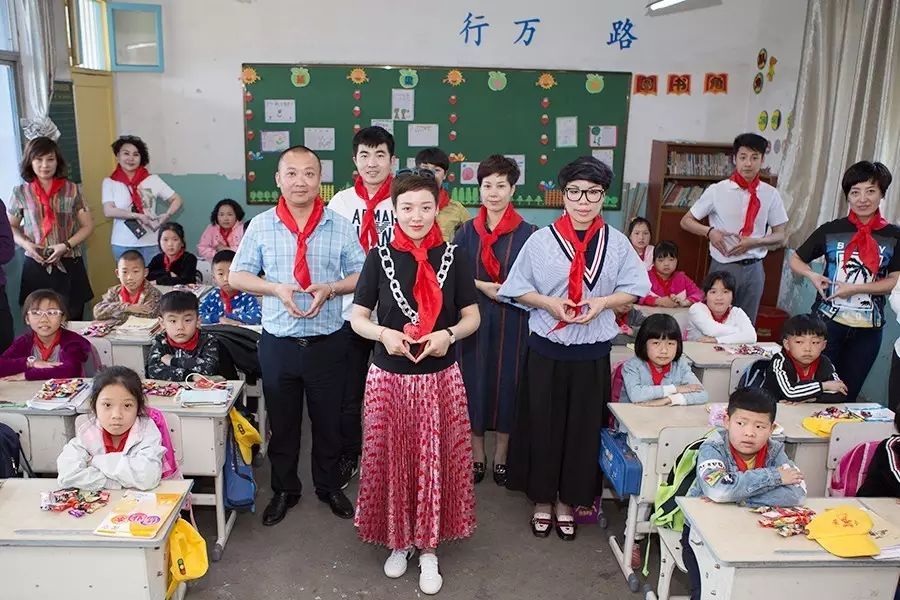 第81所 衢州市龙游县官潭福和壹贰博网页版万宝雪小学 第81所 衢州市龙游县官潭福和壹贰博网页版万宝雪小学