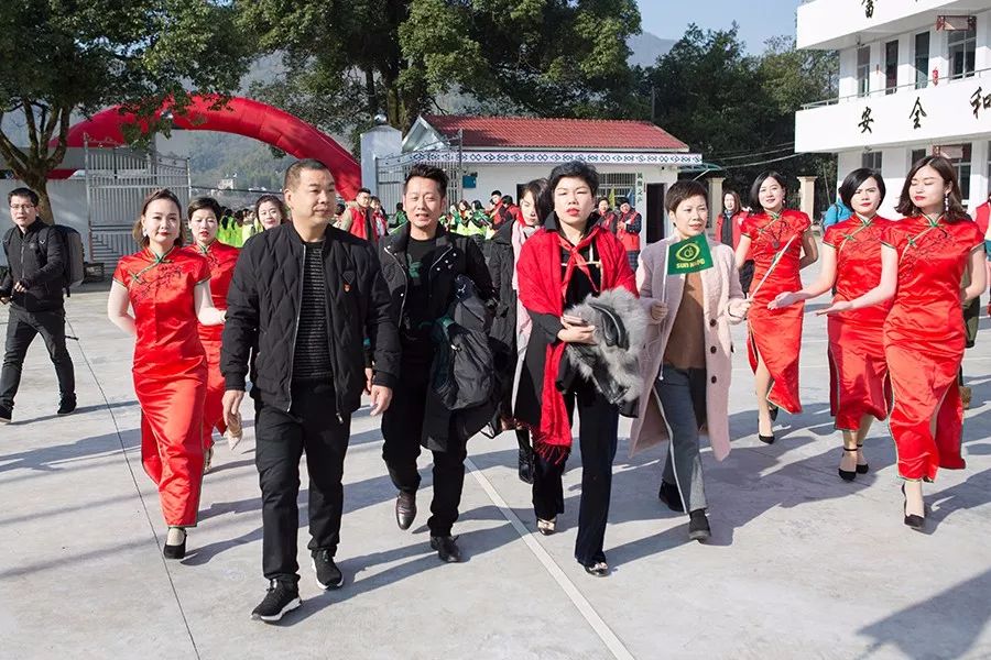 第141所 衢州市龙游县沐尘畲族壹贰博网页版王荣弟小学 第141所 衢州市龙游县沐尘畲族壹贰博网页版王荣弟小学