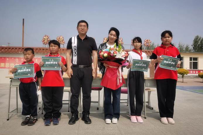 第211所 内蒙古赤峰市宁城县小城子镇高桥蒙汉壹贰博网页版梁玉梅小学 第211所 内蒙古赤峰市宁城县小城子镇高桥蒙汉壹贰博网页版梁玉梅小学