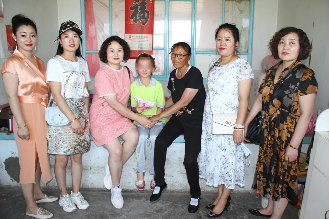 第215所 松原市前郭县达里巴乡吉郭村壹贰博网页版叶红霞小学